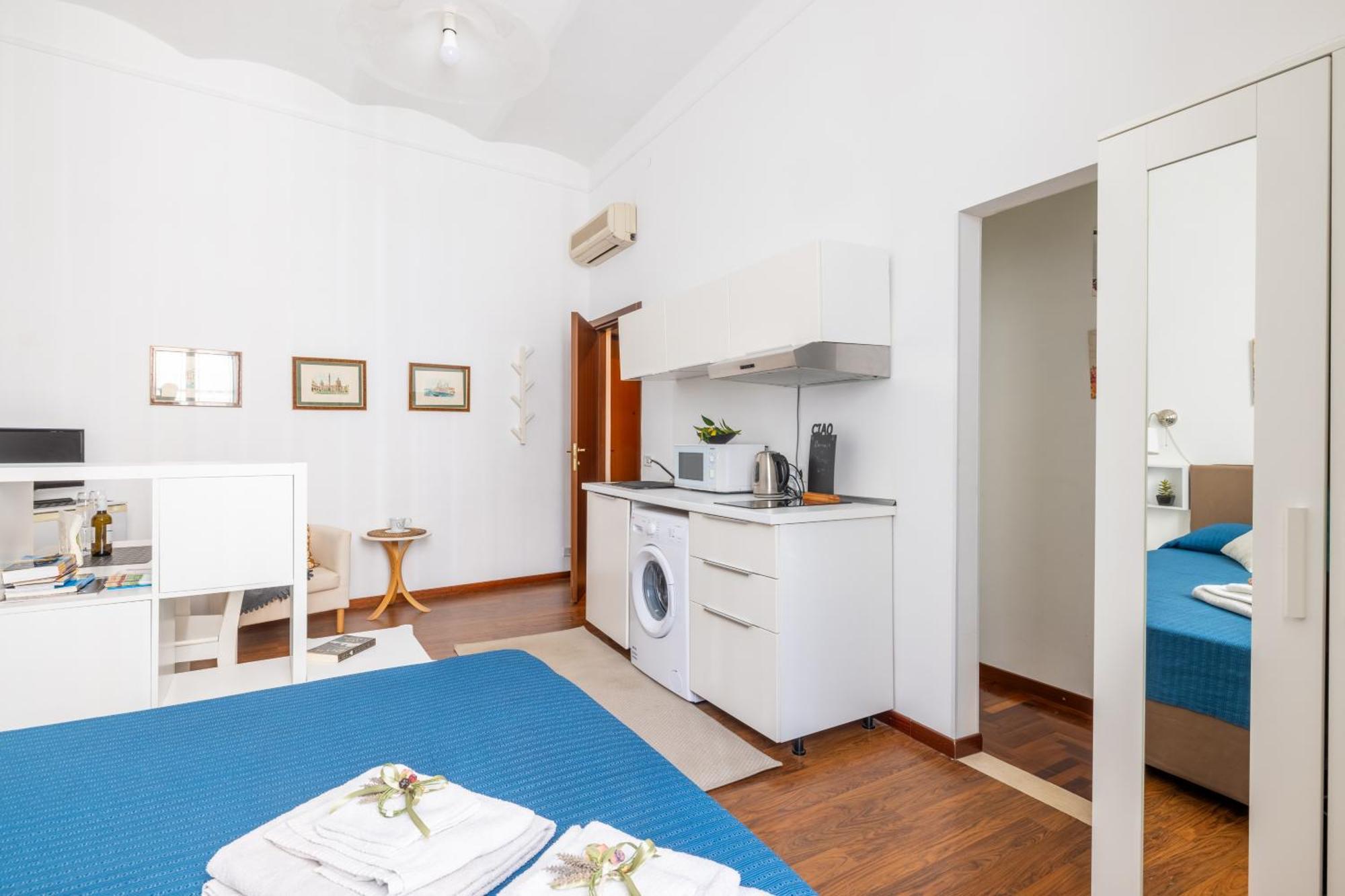 Monti Apartment *
